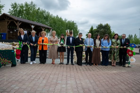 Uroczystość otwarcia ekopracowni przy ZSP w Lipiu.