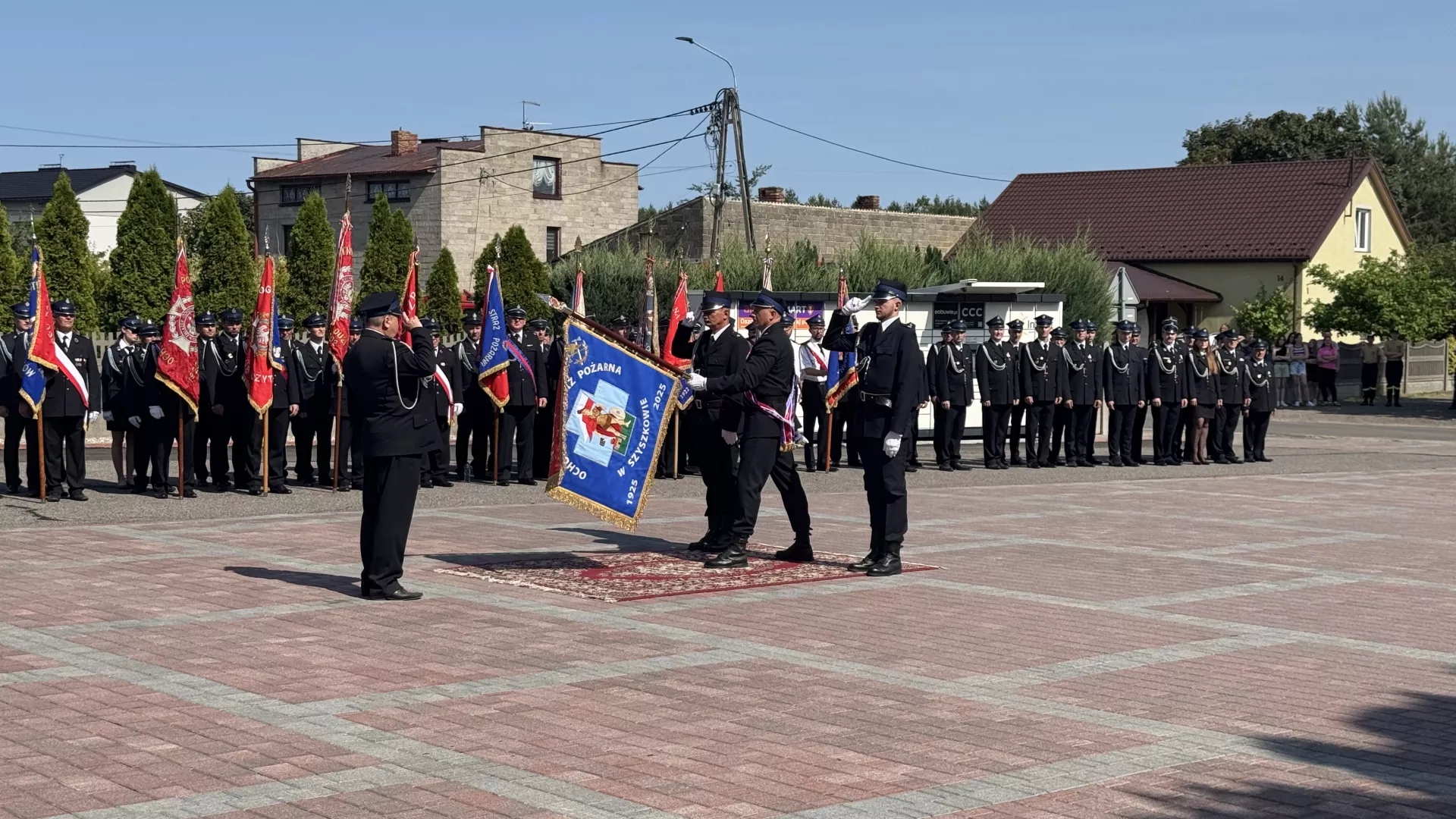 Przekazanie nowego sztandaru OSP Szyszków