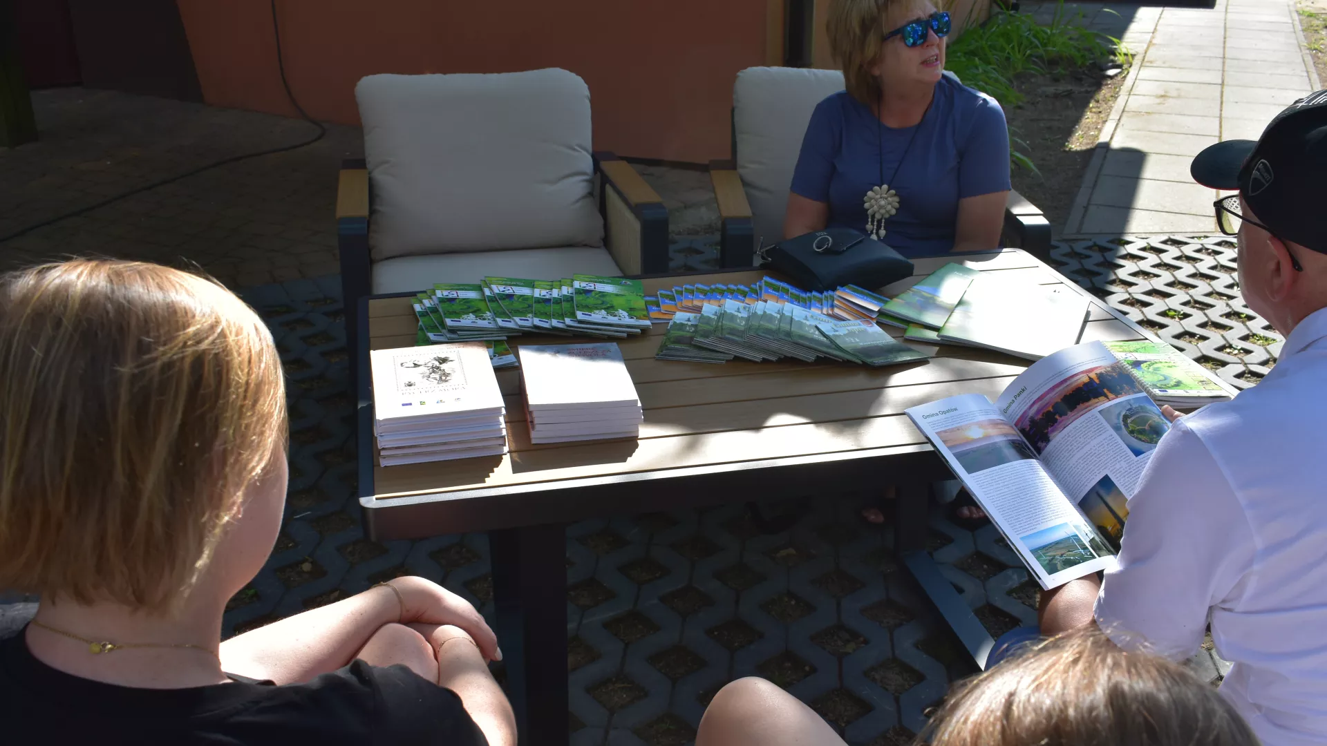 Stoisko z materiałami promocyjnymi podczas zlotu WSK