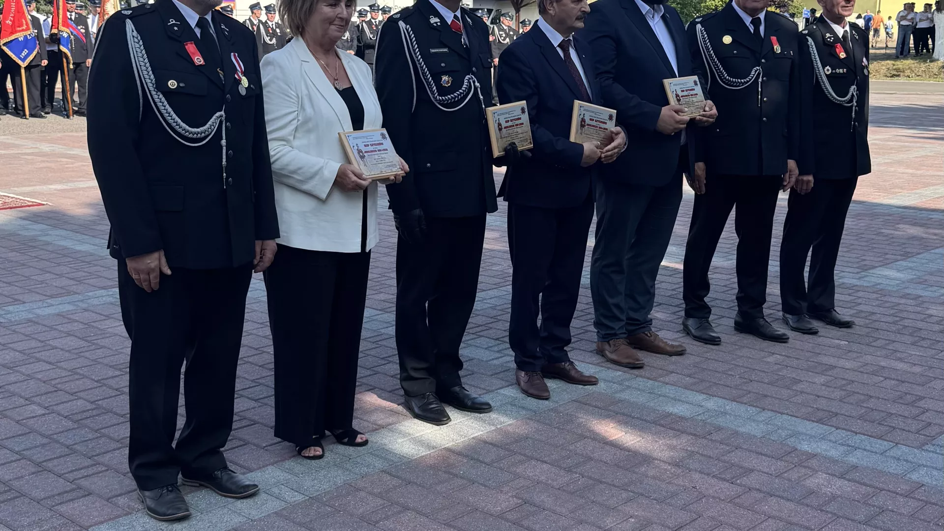 Wręczenie odznaczeń i wyróżnień.