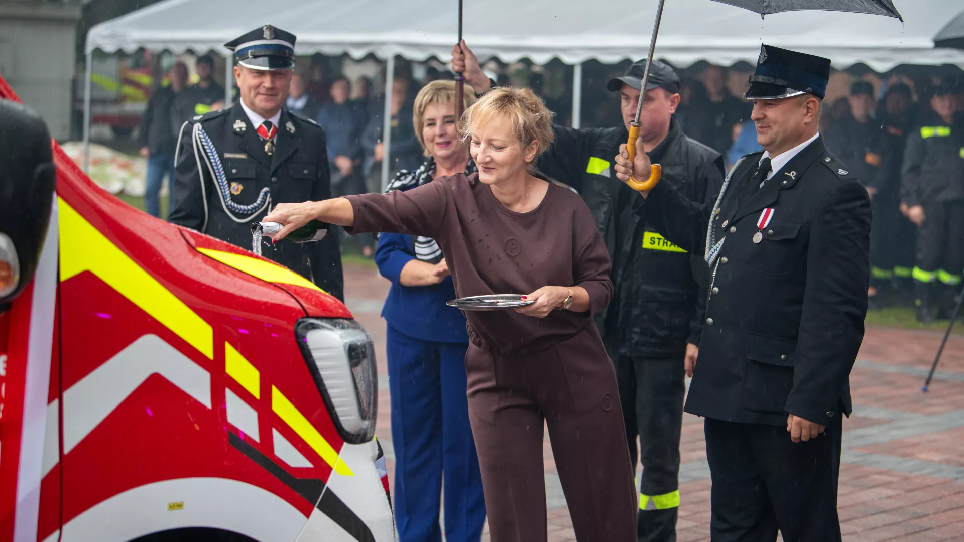 Symboliczny chrzest nowego samochodu OSP Szyszków 