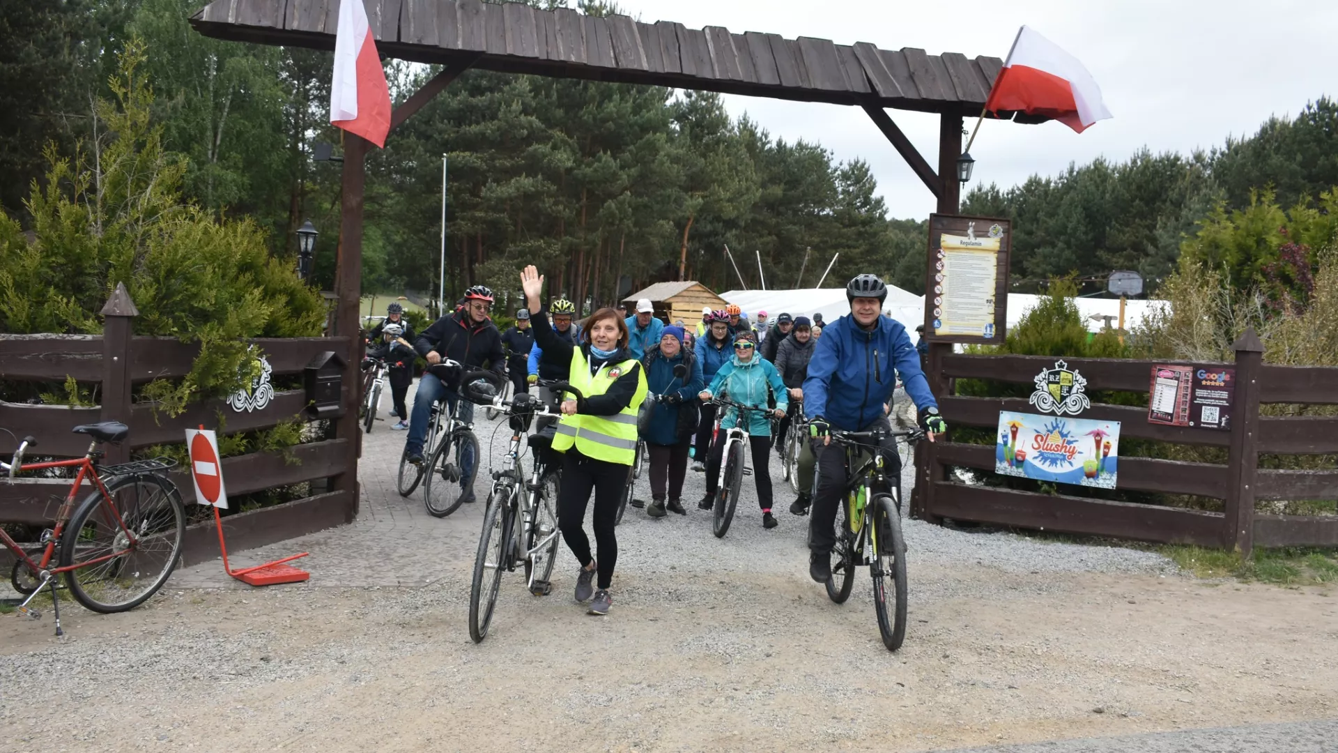 Uczestncy Rajdu na trasie