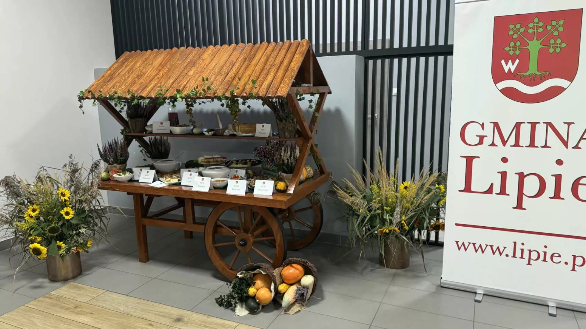 Wystawa potraw podczas smaków jesieni w Stanisławowie