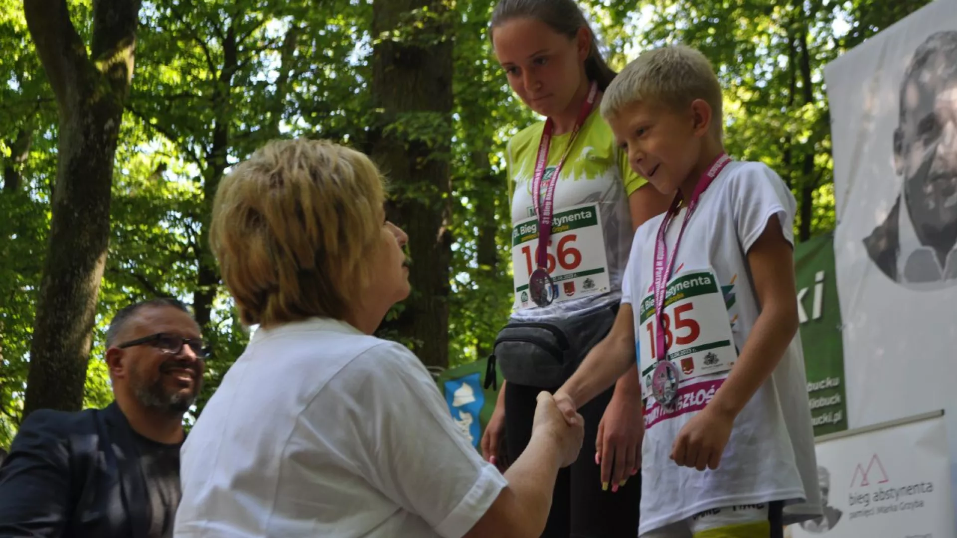 Gratulacje dla młodych uczestników konkurencji biegowych w Biegu Abstynenta składa Wójt Gminy Lipie.