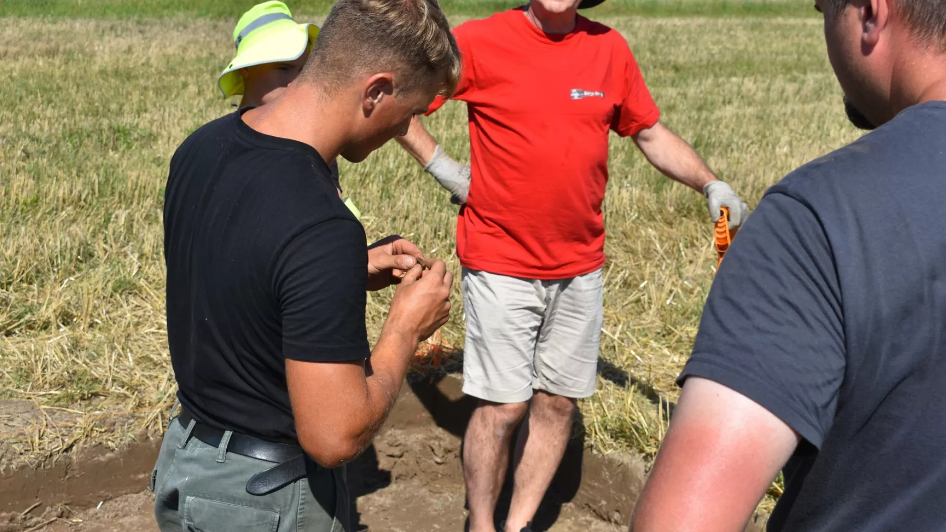 1.	Moment znalezienia i pierwszej oceny jednego z odłamków pocisku.